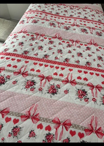 Pembe Çiçek Desenli Yatak Örtüsü - Görsel 7