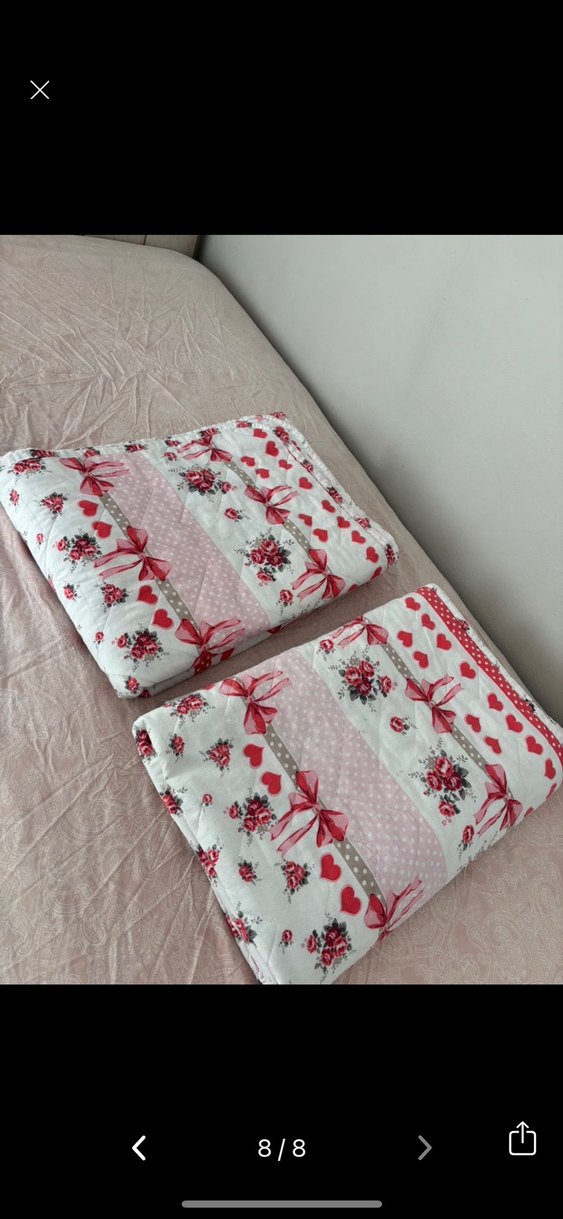 Pembe Çiçek Desenli Yatak Örtüsü - Görsel 2