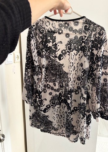 Bohem V Yaka Gri Drapeli bluz - Görsel 2