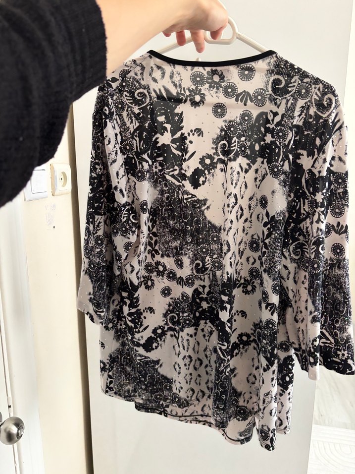 Bohem V Yaka Gri Drapeli bluz - Görsel 2