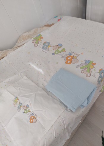 Pastel Baskılı Beyaz Çocuk Nevresim Takımı - Görsel 2