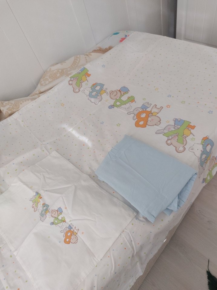 Pastel Baskılı Beyaz Çocuk Nevresim Takımı - Görsel 2