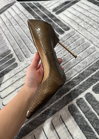 Kahverengi Yılan Derisi Desenli Stiletto - Görsel 4