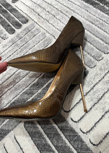 Kahverengi Yılan Derisi Desenli Stiletto - Görsel 3