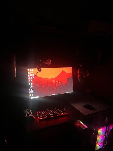AOC 144 HZ 1 MS 27 inç monitör