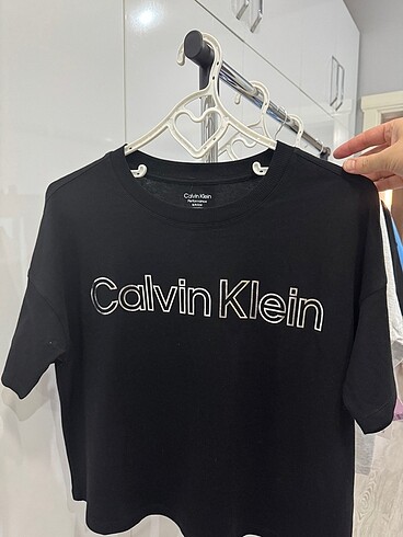Calvin Klein Tişört