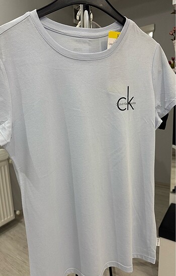 Calvin Klein Tişört