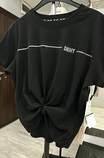 Donna Karan Tişört