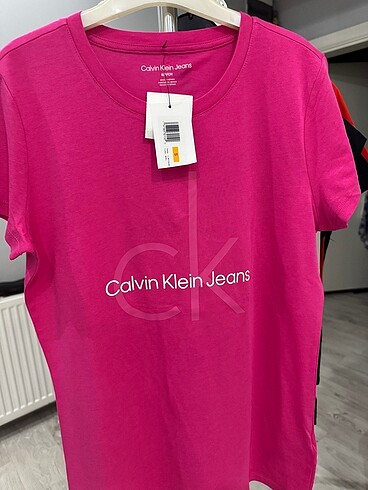 m Beden Tişört