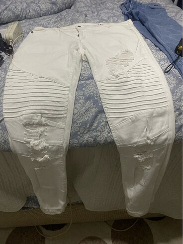 H&M 46 beden esnek kot 48 de giyer