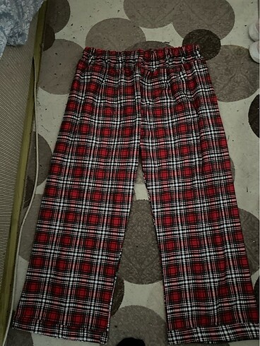 50 Beden Pantalın veya. Pijama olarak kullanılır
