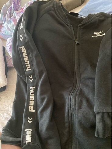 Hummel Orjinal M beden üst temiz kullanıldı