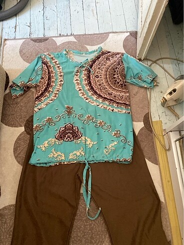 Diğer Bluz pant süet görünümlü. Pant. 130. Bluz 150