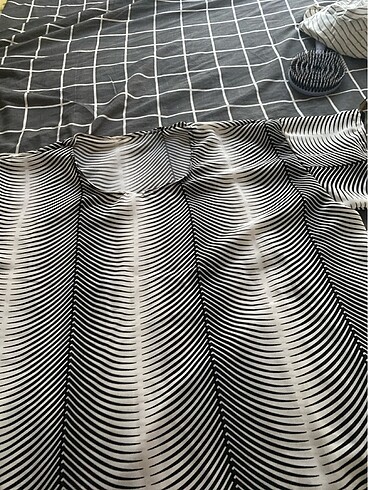 48 Beden çeşitli Renk 2 kol ara 55 cm boy 71 cm. Yurt dışı kumaşı pamuklu