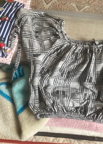 Gri Pileli Kayık Yaka Kadın Bluz pamuklu kumaş butik ürünü yeni - Görsel 3