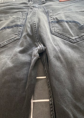l Beden Düğmeli Gri Kadın Denim Pantolon gri 40 beden kot az kullanıldı