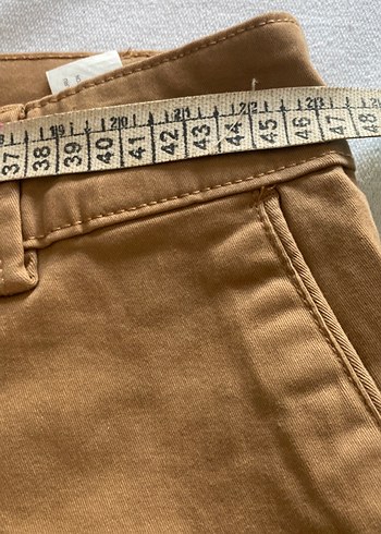 46 Beden Düğmeli Bej Kadın Kumaş Pantolon 2 adet 42 ve 46 beden
