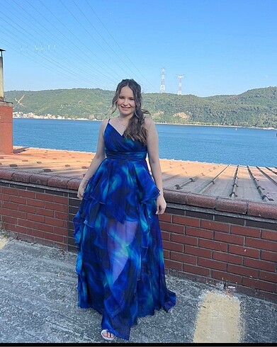 42 Beden Özel Tasarım Mavi Fırfırlı Abiye Elbise