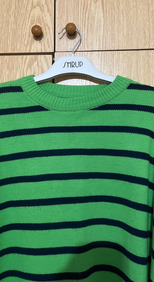 Yeşil Çizgili Kadın Triko Kazak - Görsel 2