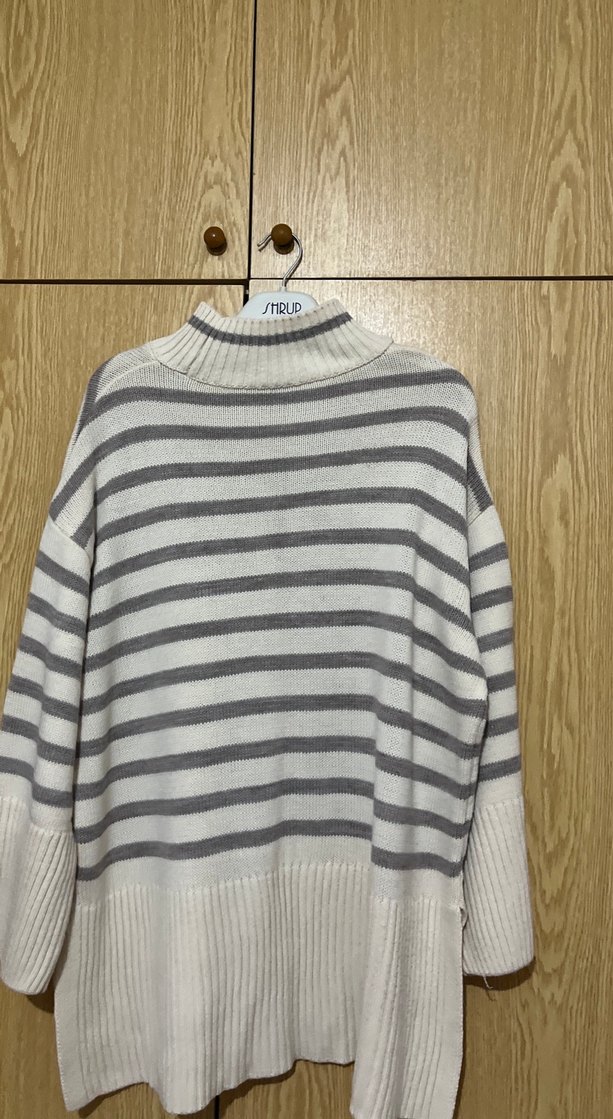 Gri Çizgili Boğazlı Kadın Triko Kazak - Görsel 3