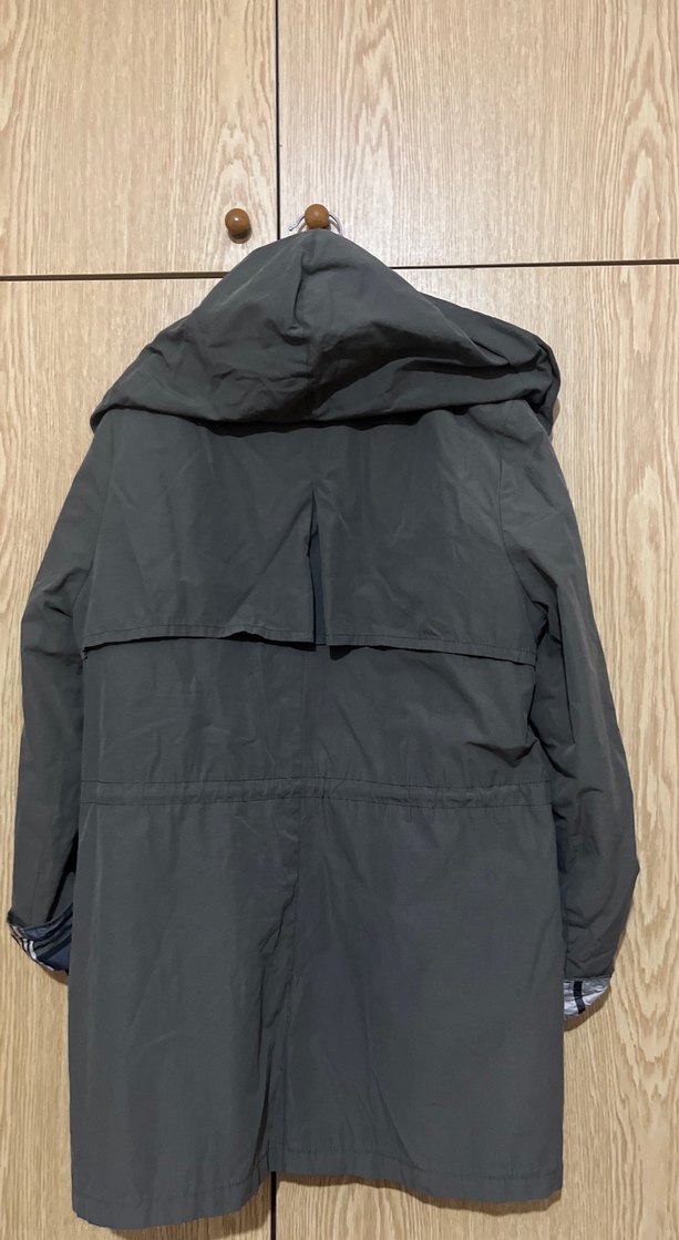 Kadın Kamuflaj Desenli haki Yağmurluk - Görsel 4