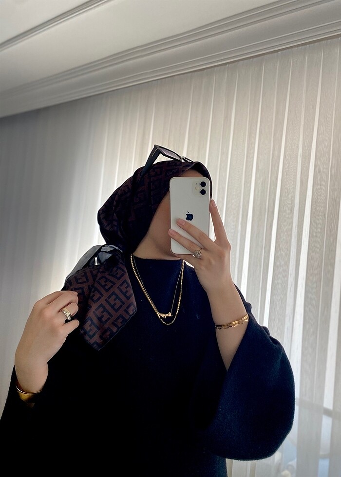 Fendi eşarp - Görsel 4