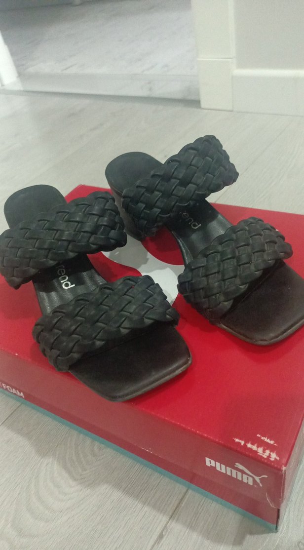 Siyah Örgü Detaylı Kadın Topuklu Terlik - Görsel 2