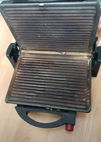 Siyah Elektrikli Tost Makinesi - Görsel 3