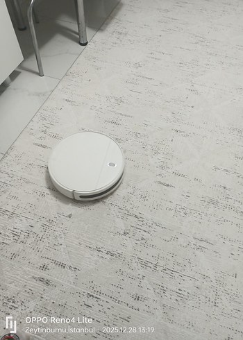 Beyaz Robot Süpürge - Görsel 3
