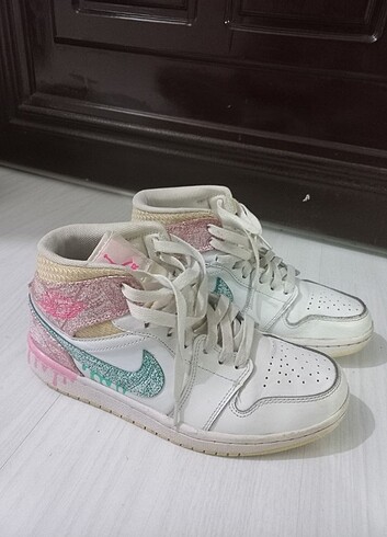 NİKE AİR JORDAN 1 MİD PAİNT DRİP