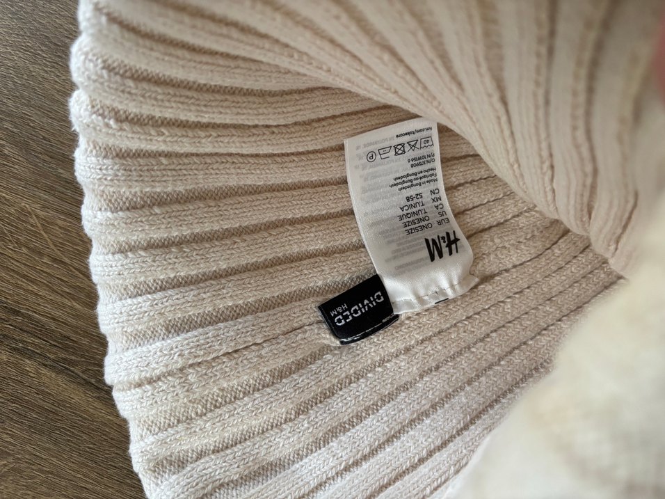 H&M krem renk dokulu bere - Görsel 2