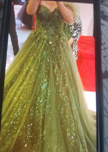 Yeşil İşlemeli Uzun Abiye Elbise - Görsel 2