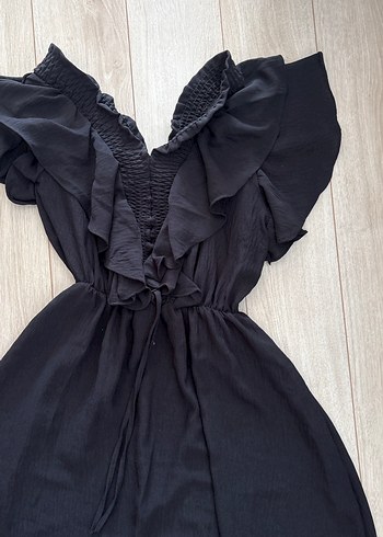 Siyah Uzun Keten Elbise, V Yakalı, Fırfırlı - Görsel 2