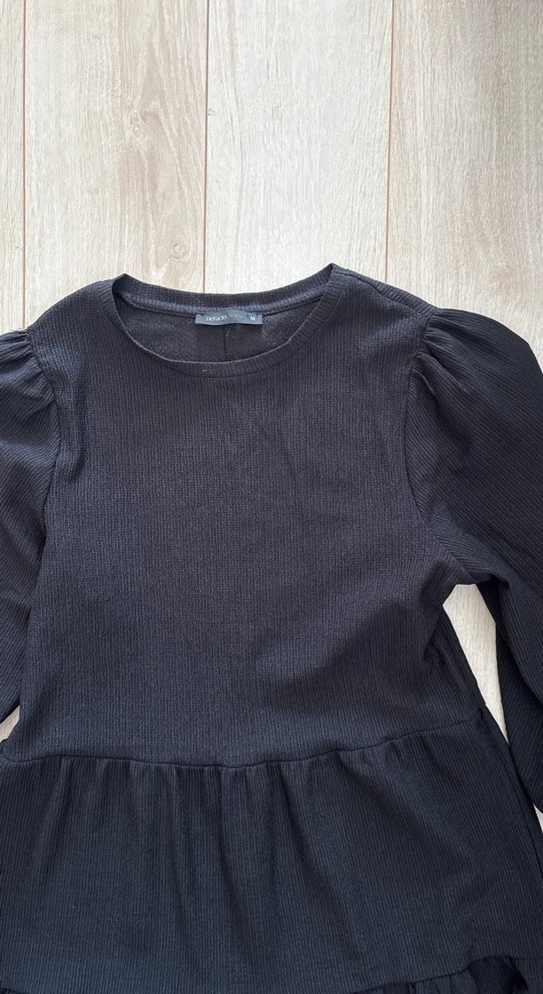 Uzun Kollu Siyah Fırfırlı Kadın Elbise - Görsel 2