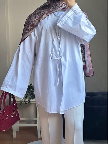 Bağlamalı kimono beyaz