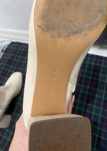 Stradivarius Ekru Deri Topuklu Kadın Bot