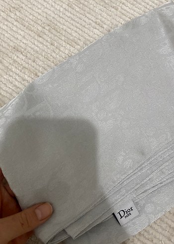 Gri Kadın şal - Görsel 2