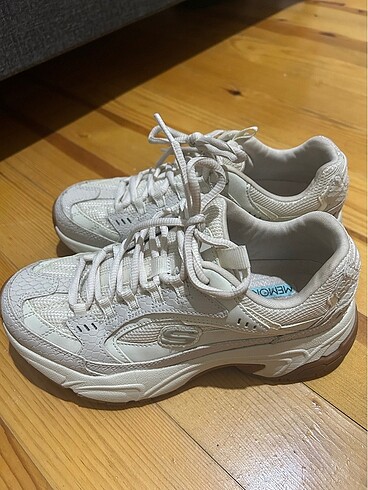 36,5 Beden beyaz Renk Skechers stamina krem kadın ayakkabı