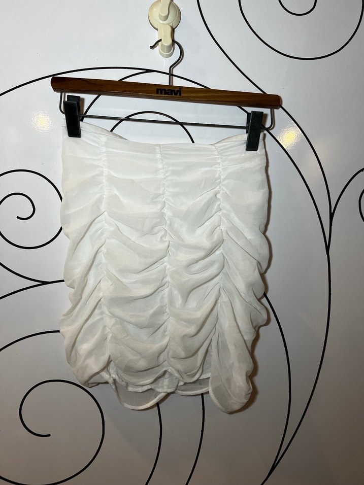 Beyaz Pileli Mini Etek Drapeli - Görsel 3