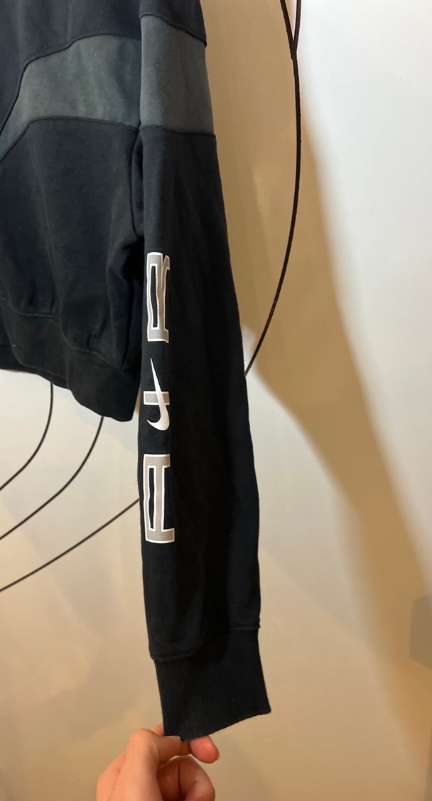 Nike Siyah Fermuarlı Kadın Bomber Ceket - Görsel 4