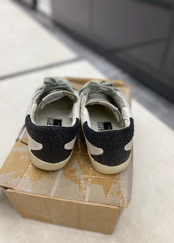 Golden Goose Deluxe Golden Goose