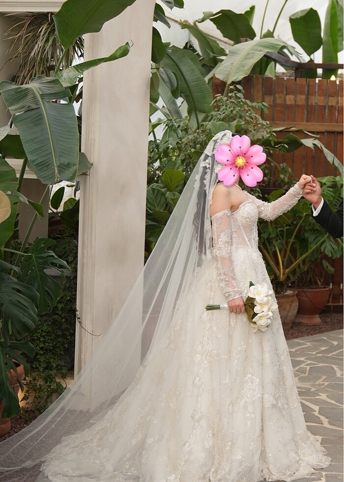 Özel Dikim Rönesans Tarzı Fransız Dantelli Gelinlik - Görsel 4