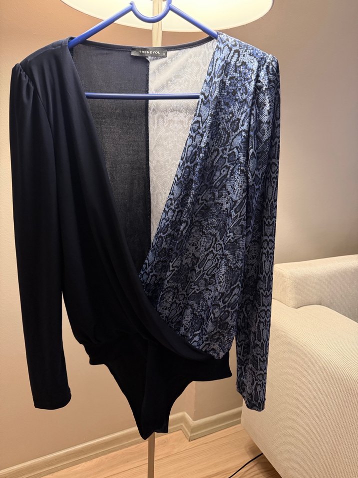 Lacivert Bluz - Görsel 2