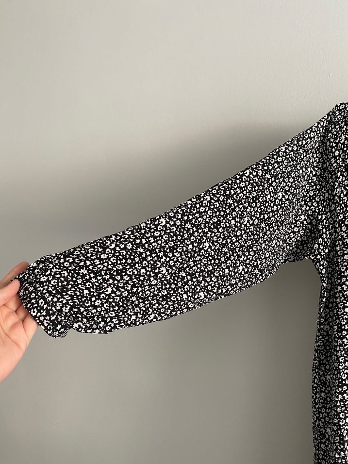 Yazlık midi elbise - Görsel 4