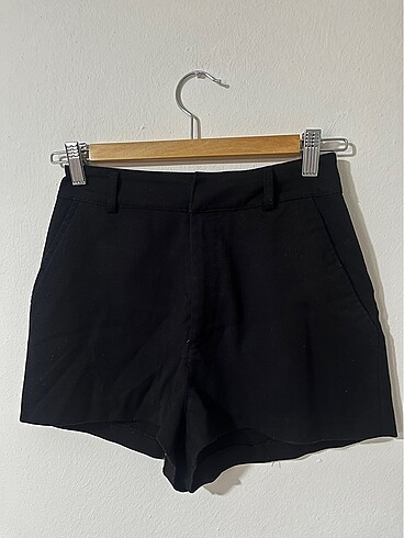 H&M siyah mini kumaş şort