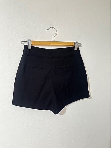 H&M H&M siyah mini kumaş şort