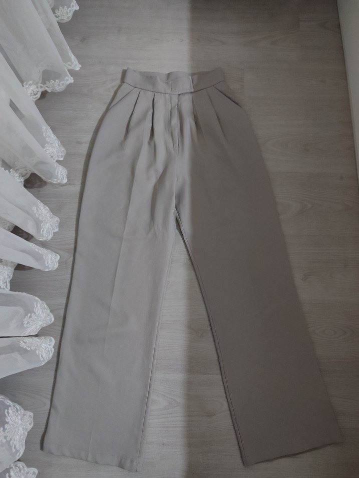 Bej Kuşaklı Rahat Kesim Kadın Kumaş Pantolon - Görsel 2