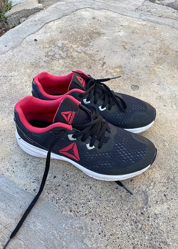 Reebok 37