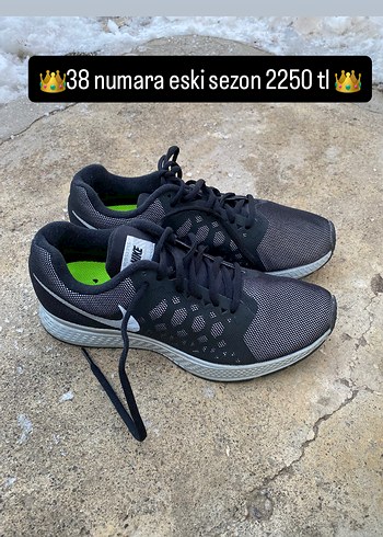 Gri Nike Kadın Spor Ayakkabısı - Görsel 3