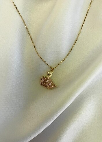Swarovski Kuğu Gold Kolye